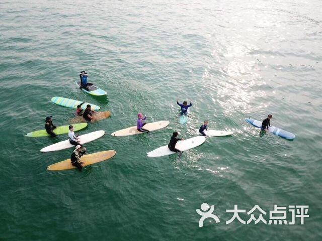 请问一下这是痣还是黑色素瘤？在小腿侧上的游戏画面