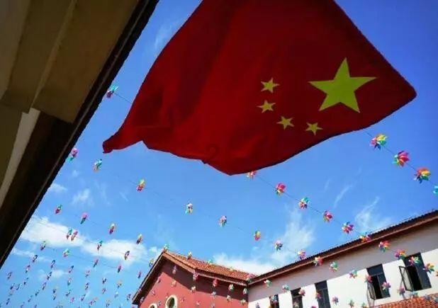 国产纯电MINI实车现身，长超3米8+无框车门