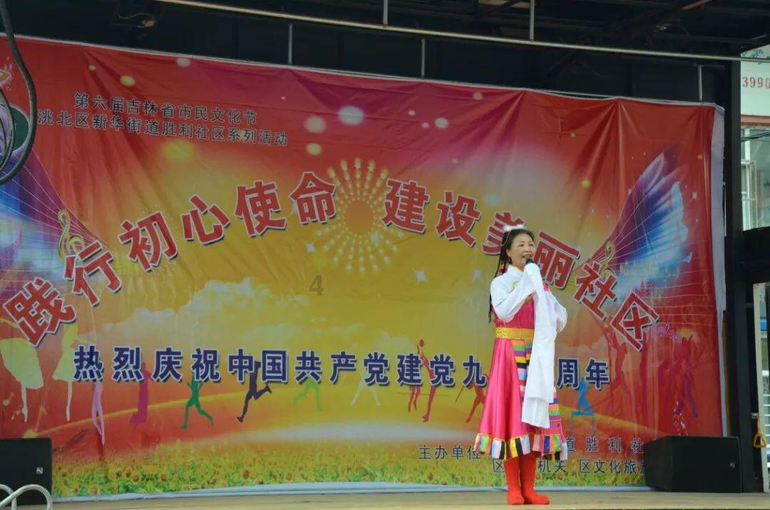 朱元璋骑马走过田间，看见一位熟睡大汉，从此他有了半个大明帝国